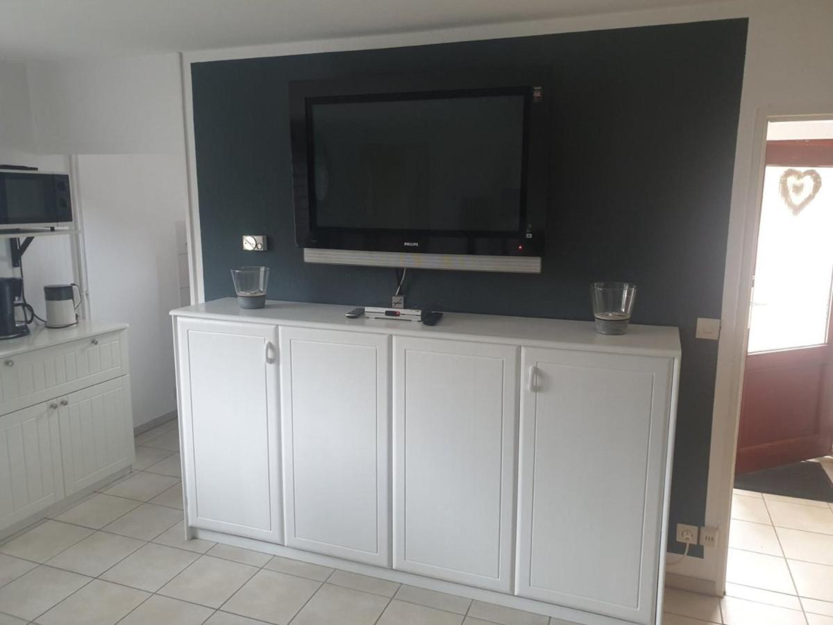 Fewo24-Prasdorf Apartment ภายนอก รูปภาพ